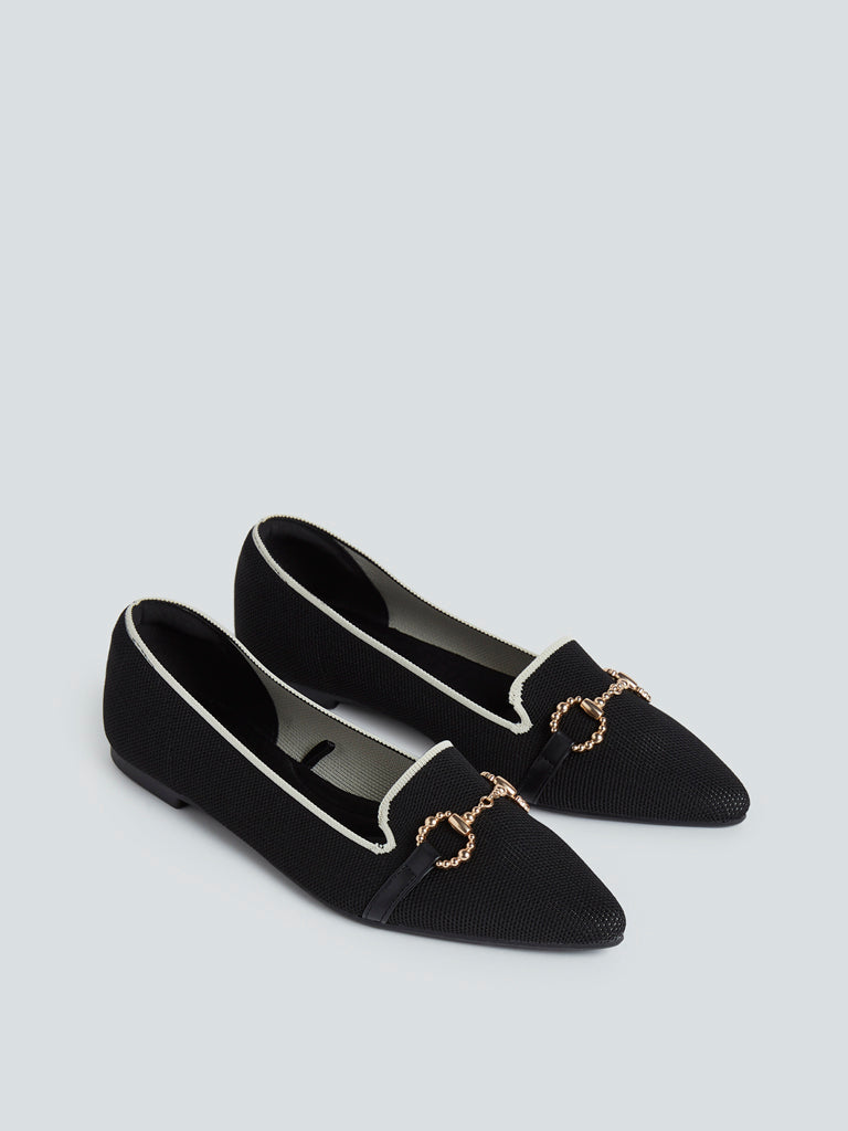 LUNA BLU Black Chain-Detail Pointed-Toe Flats